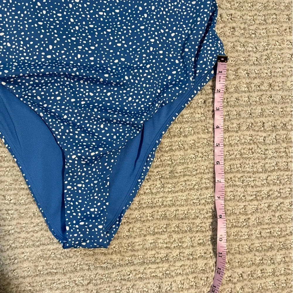 Nike‎ Swim Blue Water Dots Open Back One Piece large